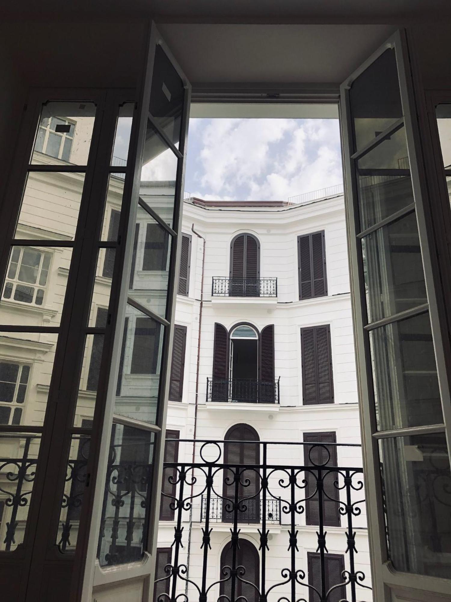 The One Napoli Luxury Apartment Kültér fotó